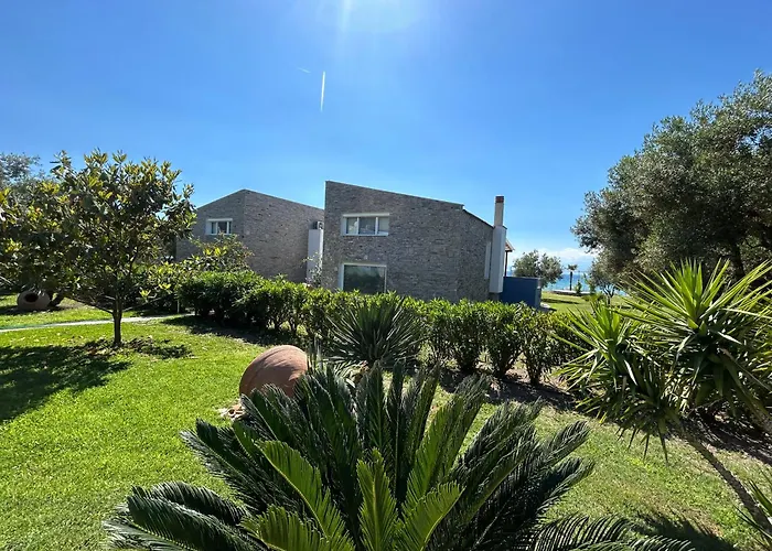 Villa Arhondula